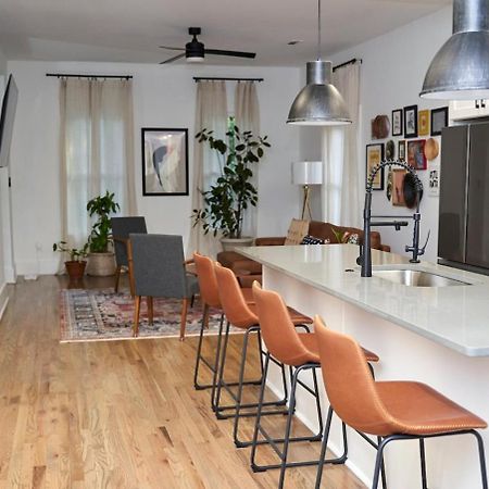 Spacious Retreat Near Downtown, Atl アトランタ エクステリア 写真